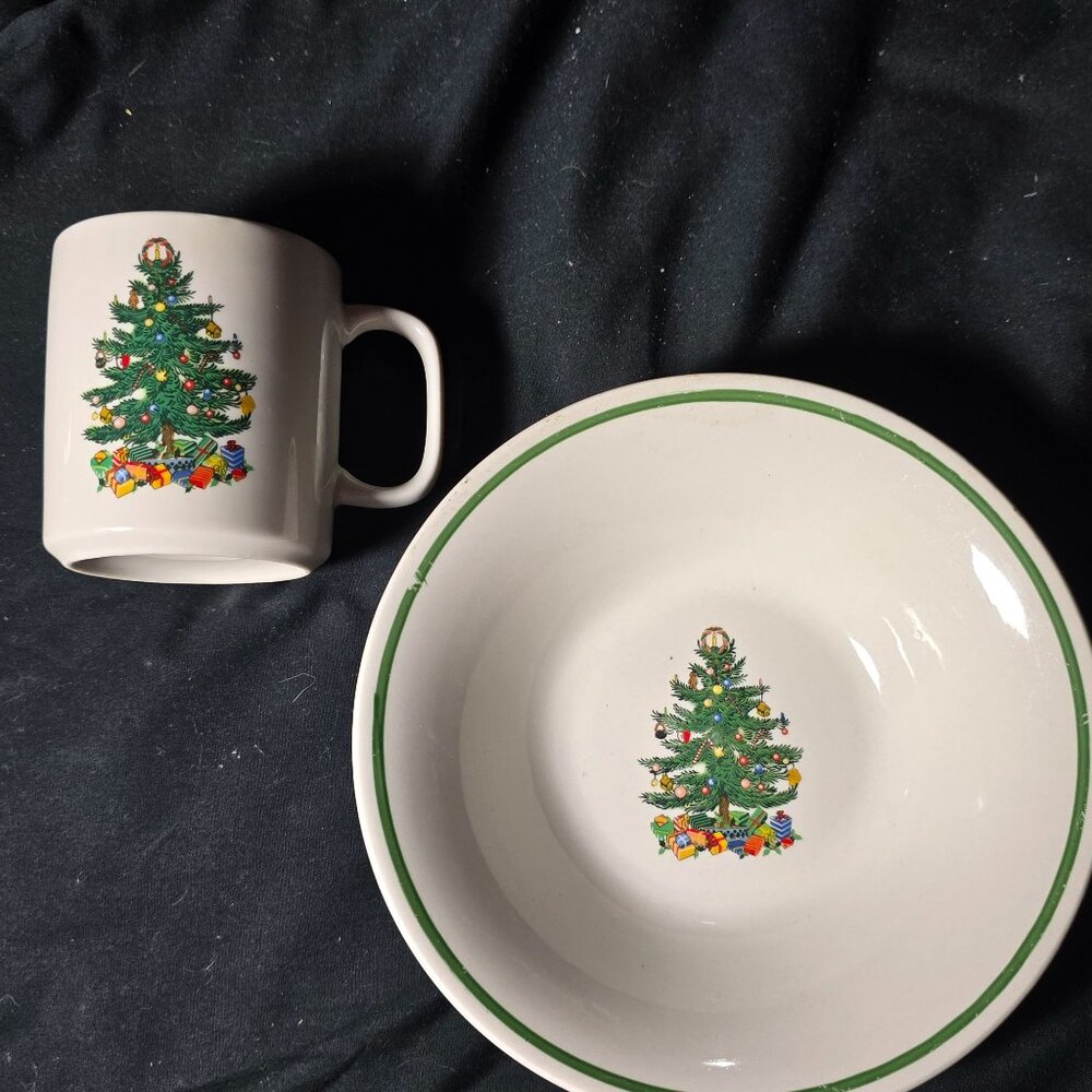 Vintage Badcock Christmas Tree Bowl & Mug Set